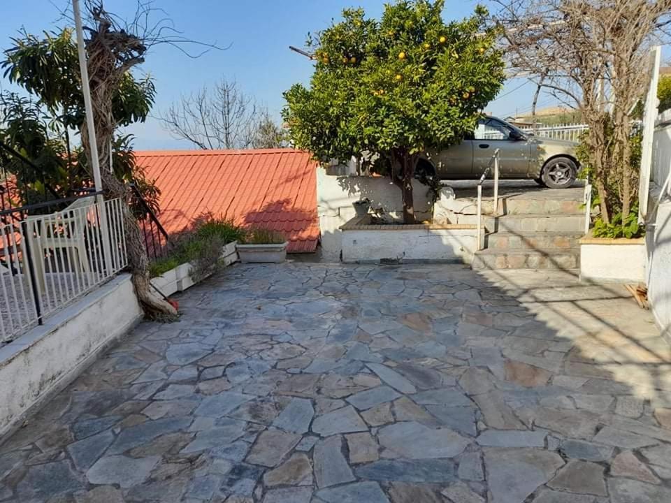 Вілла Vacation House Dionysia Егіо Екстер'єр фото