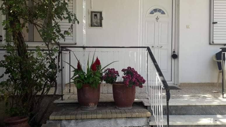 Вілла Vacation House Dionysia Егіо Екстер'єр фото