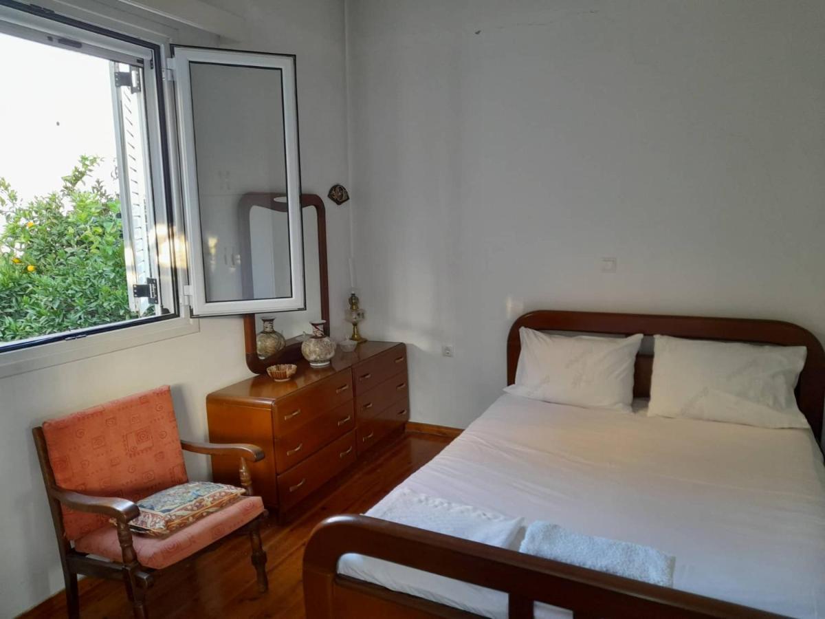 Вілла Vacation House Dionysia Егіо Екстер'єр фото
